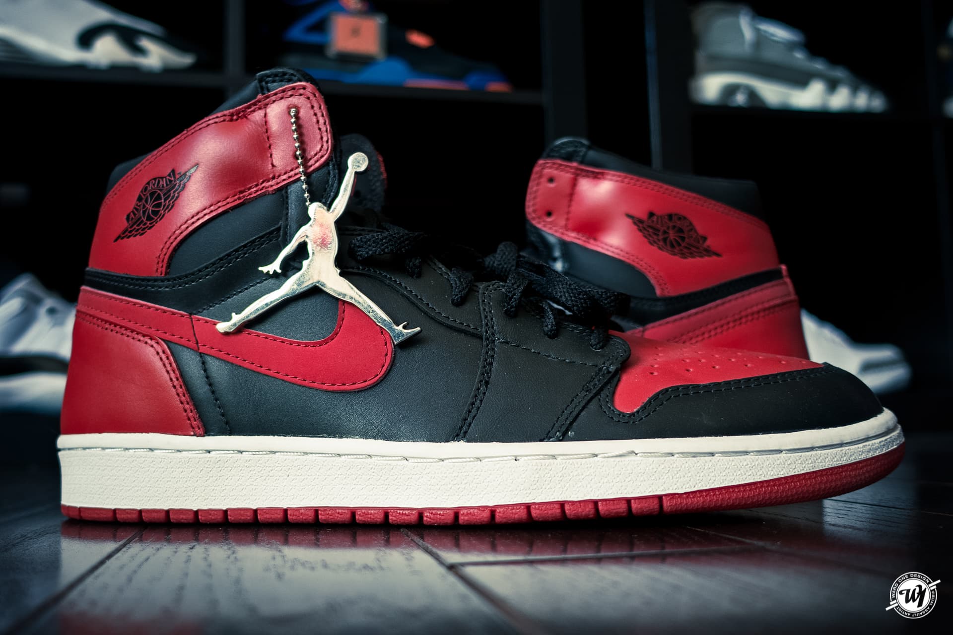 2001 Air Jordan 1 Retro “Breds”