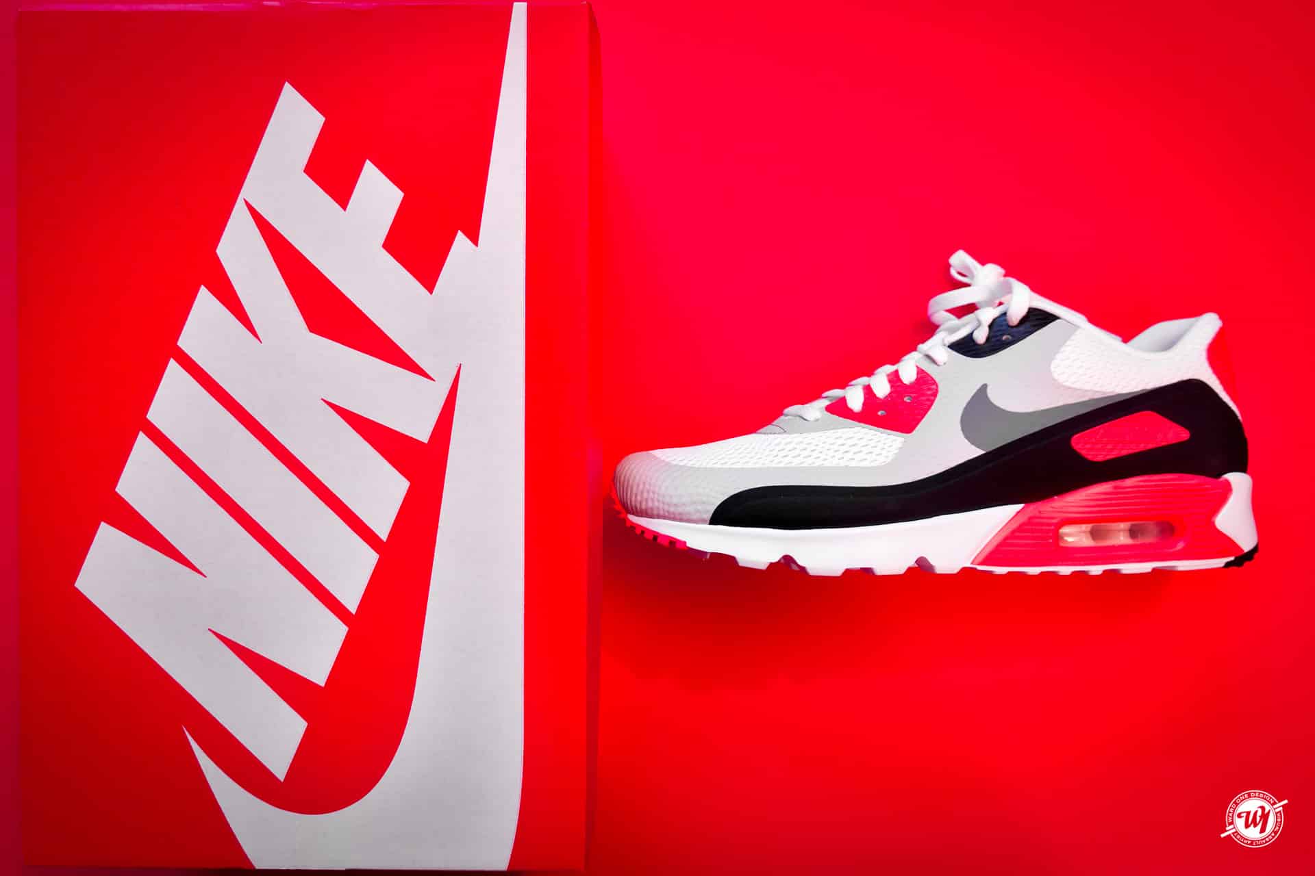 Nike Air Max 90 Ultra Essential • Infrared