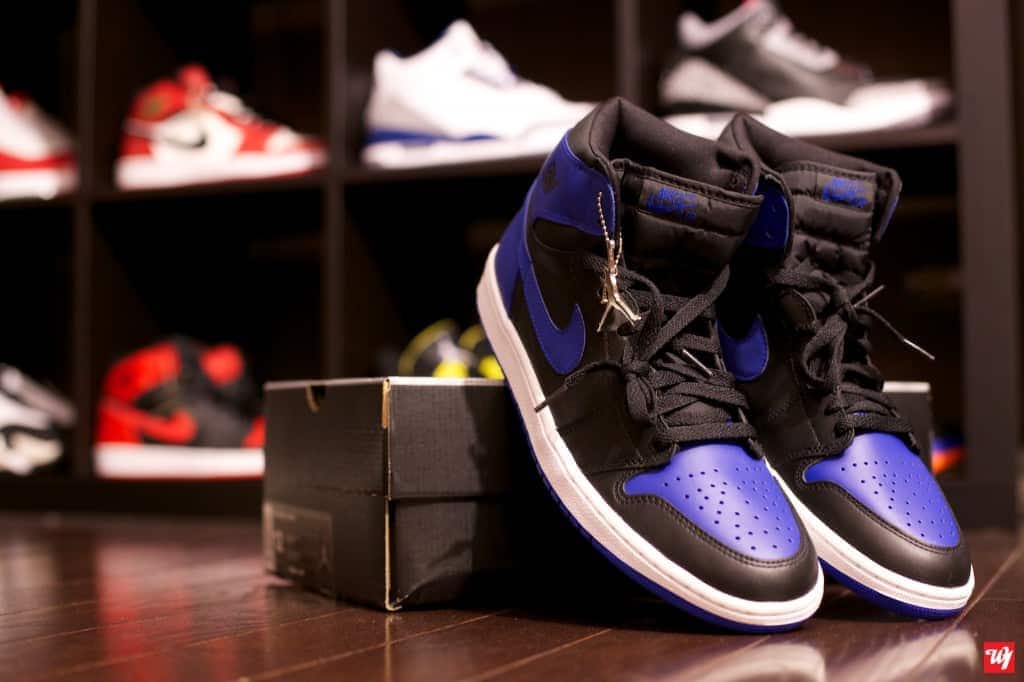 2001 Air Jordan 1 Retro Black/Royal Blue