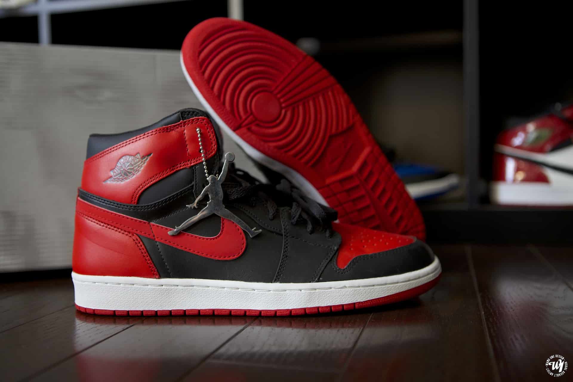 2001 Air Jordan 1 High OG “Bred”