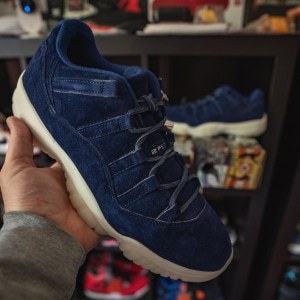 Derek Jeter • Air Jordan XI Low Binary Blue