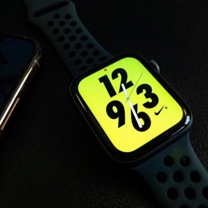Apple Nike Watch Series 4