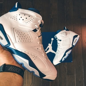 Air Jordan 6 • Midnight Navy