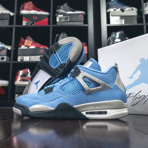 Air Jordan 4 University Blue