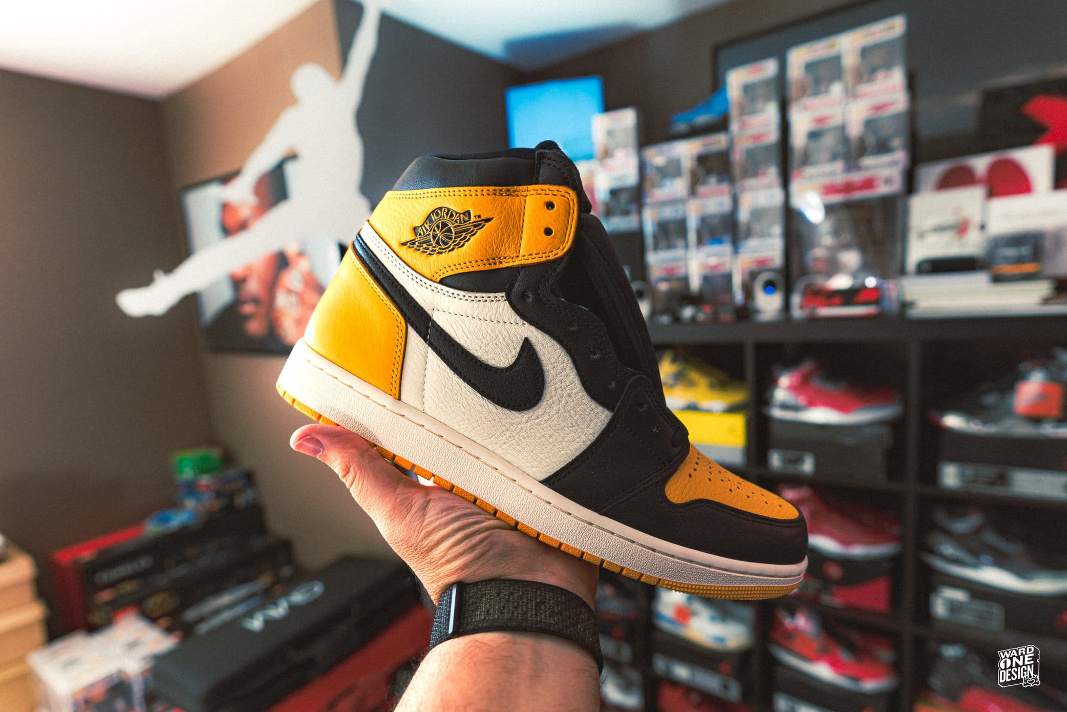 Air Jordan 1 • Taxi