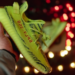 Yeezy 350 Semi-Frozen Yellow