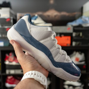 Air Jordan 11 Low – Diffused Blue