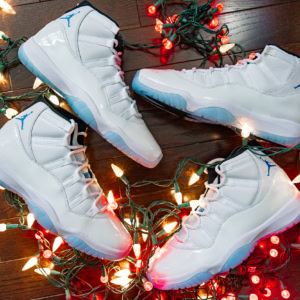 Air Jordan XI – Legend Blue