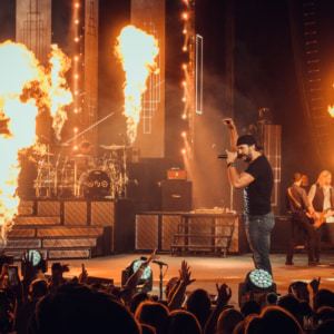 Luke Bryan • Huntin’ Fishin’ & Lovin’ Every Day Tour 2017