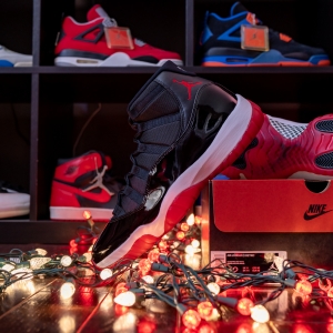 Air Jordan 11 Bred