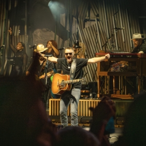 Eric Church • Outsiders Revival Tour