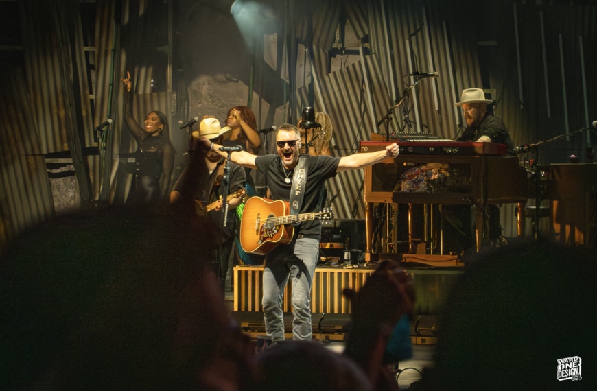 Eric Church • Outsiders Revival Tour