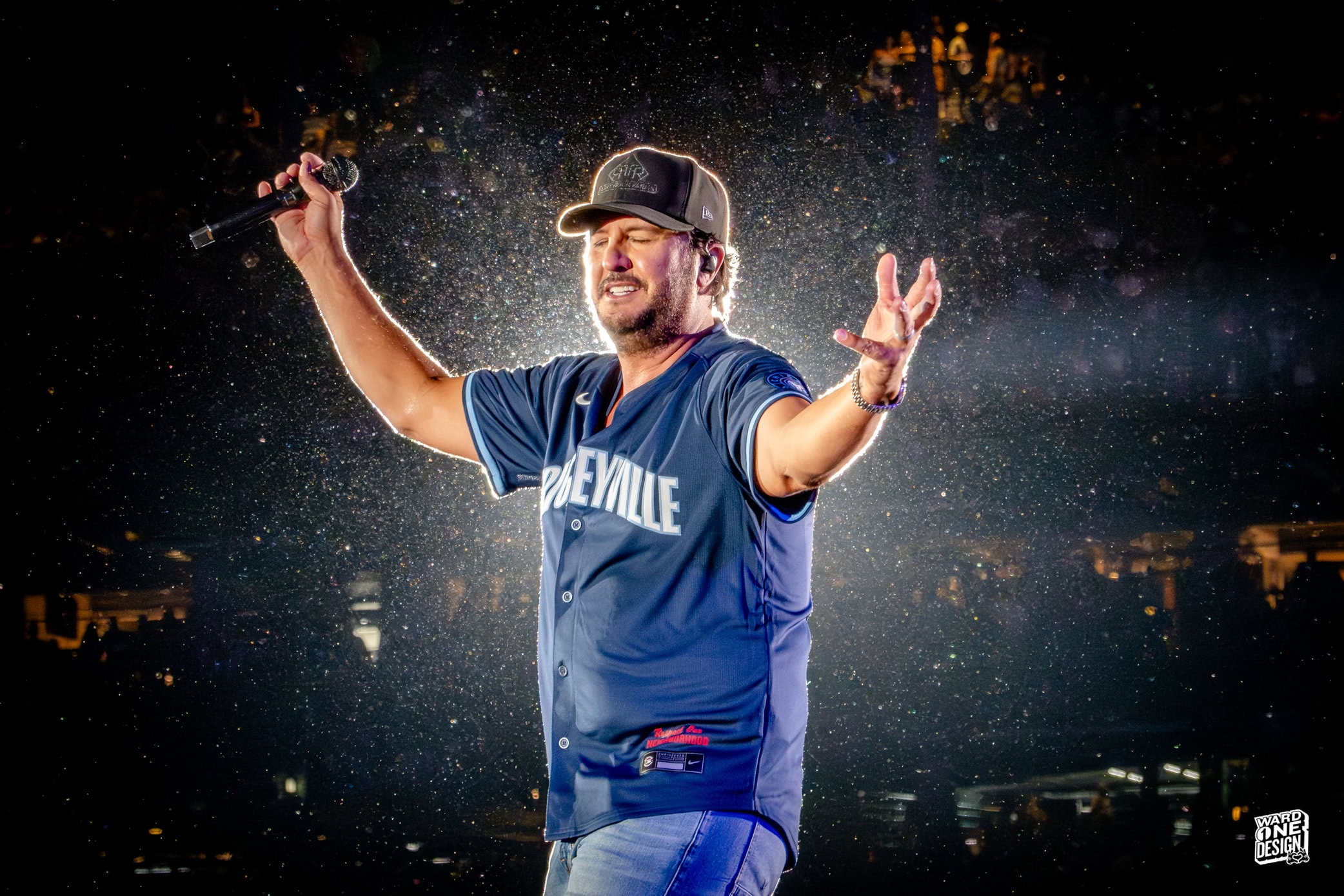 Luke Bryan • Mind of a Country Boy Tour