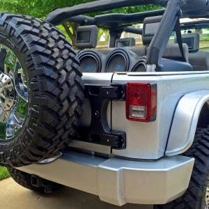 New TeraFlex Tire Carrier